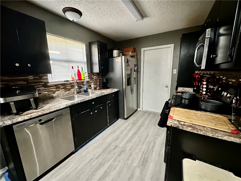 2154 Meadow Dr Property Photo 4