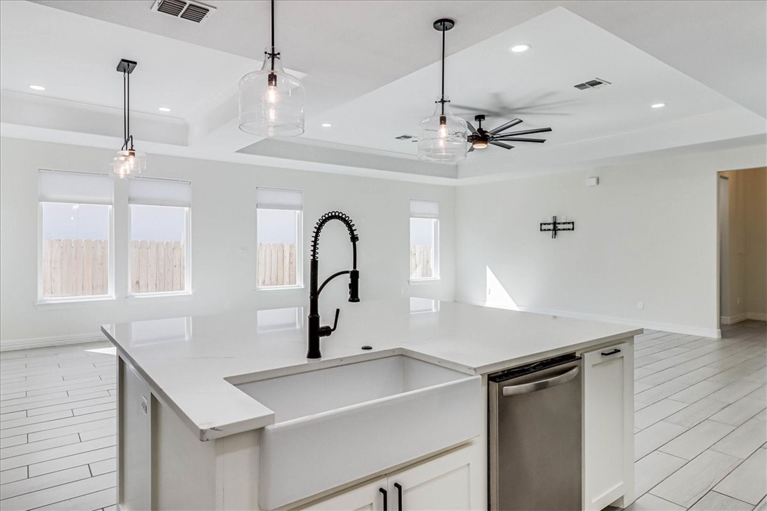 4126 Azali Dr Property Photo 11