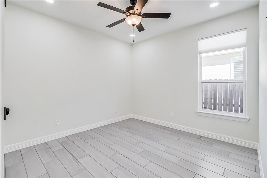 4126 Azali Dr Property Photo 26