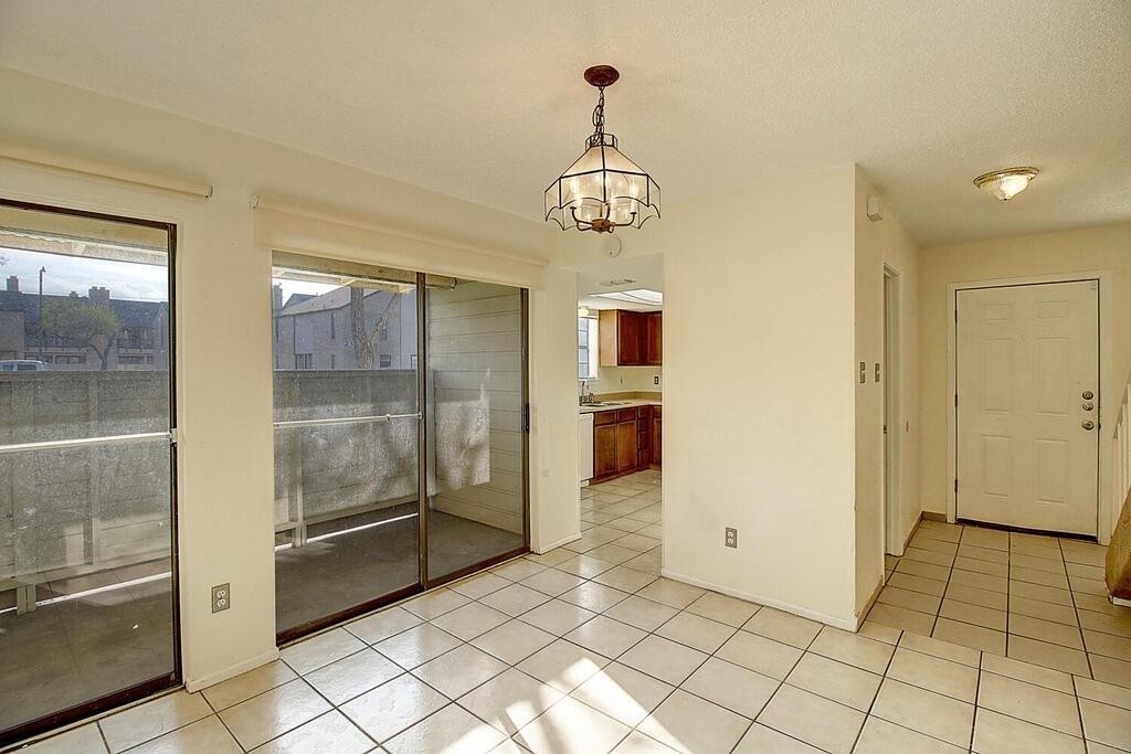 2314 Capitan Unit A Dr Property Photo 3