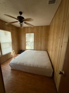 1508 N Hill St Property Photo 9