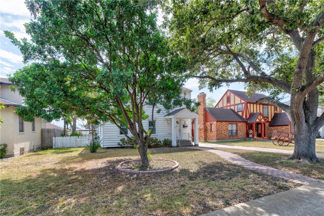 505 Del Mar Blvd Property Photo 2