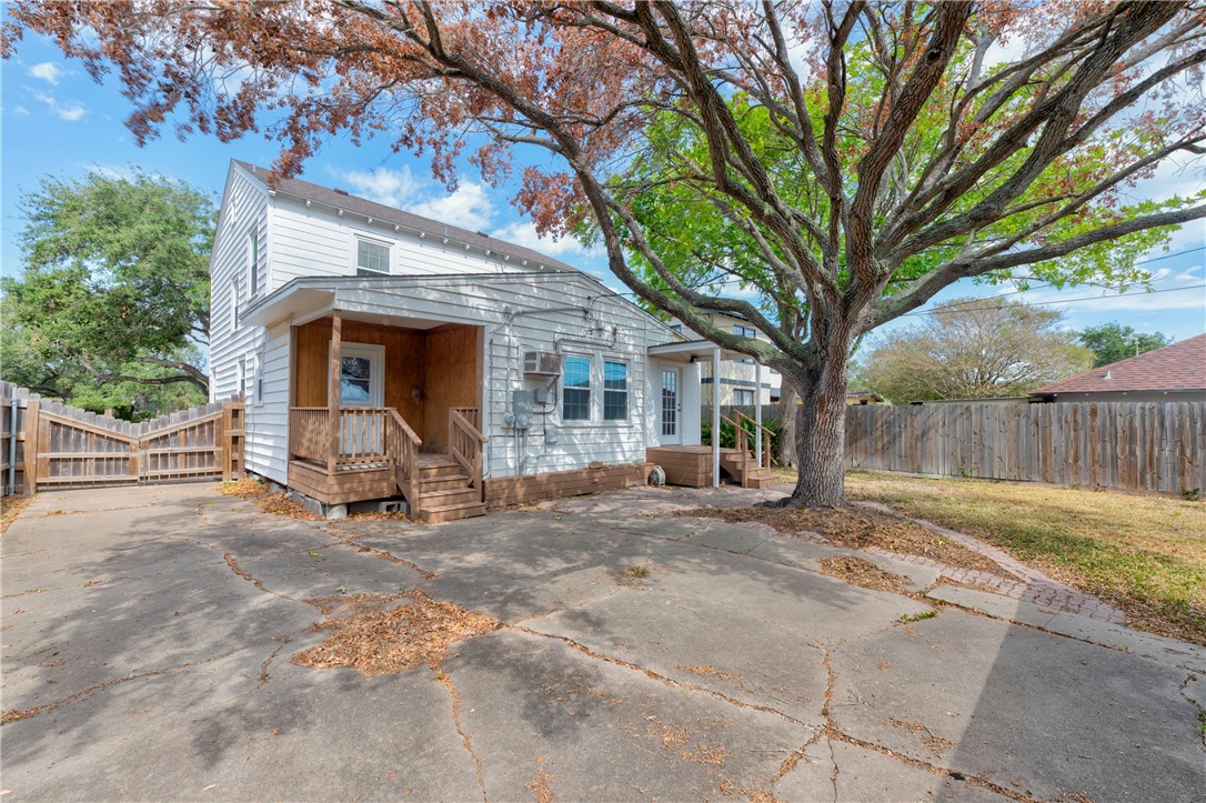 505 Del Mar Blvd Property Photo 34