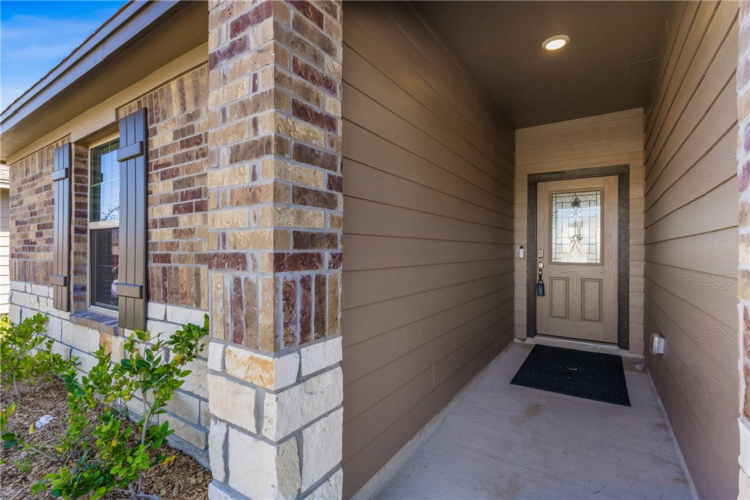 1213 Breebry Dr Property Photo 3