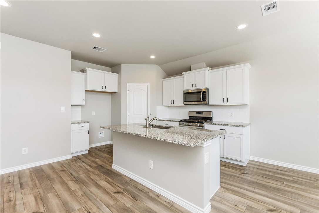 1213 Breebry Dr Property Photo 8