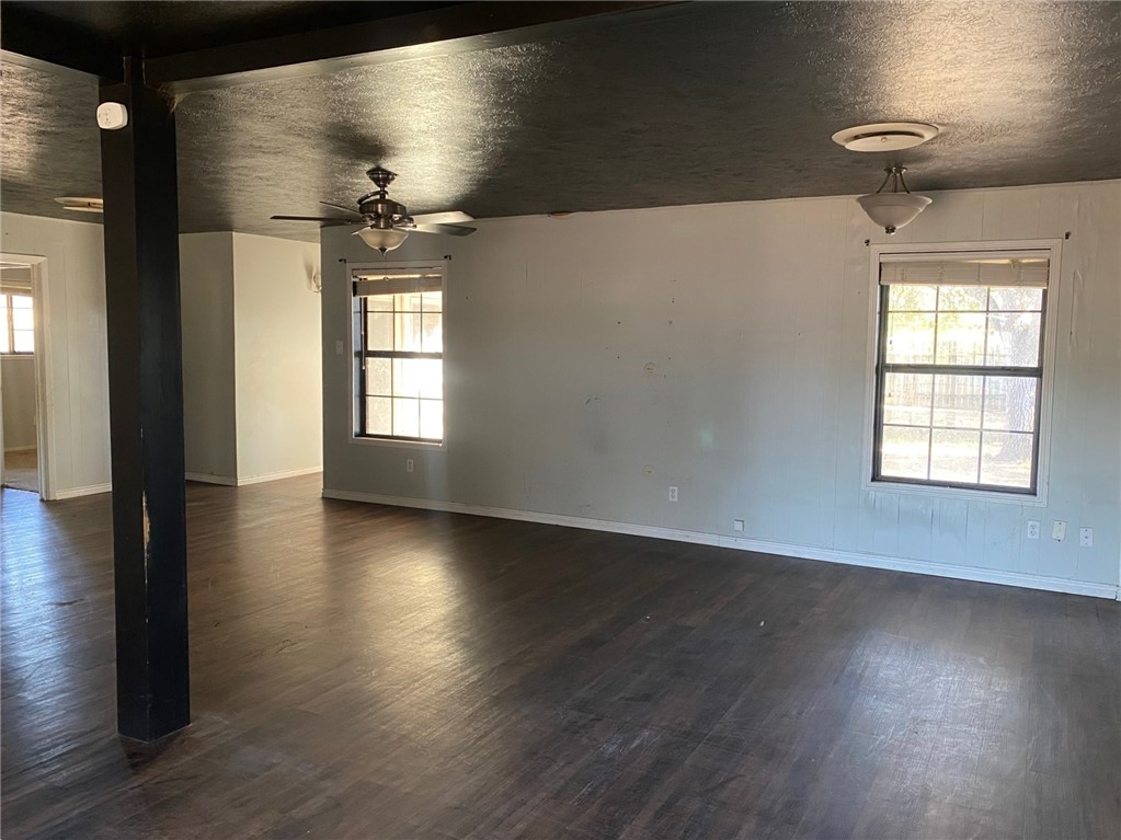 235 N Pasadena Dr Property Photo 3