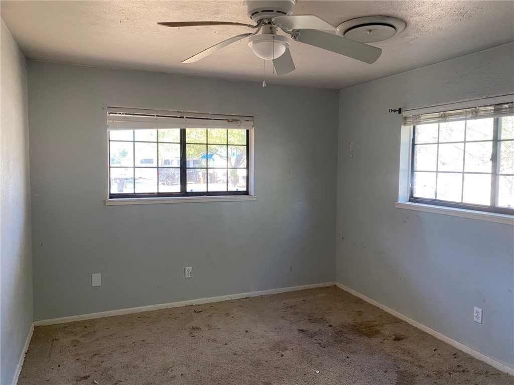 235 N Pasadena Dr Property Photo 6