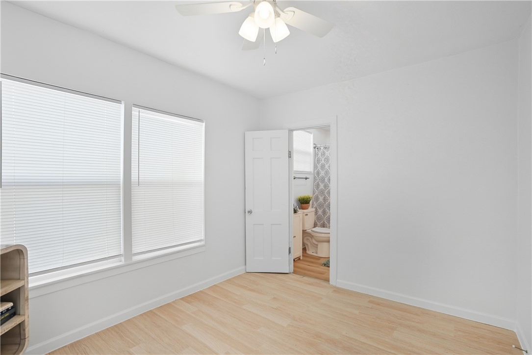 501 W Avenue D Ave Property Photo 6