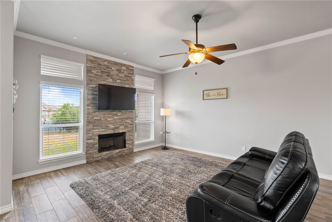 6 Reserve Blvd Property Photo 11