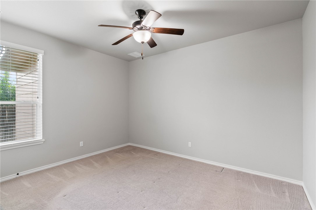 6 Reserve Blvd Property Photo 21