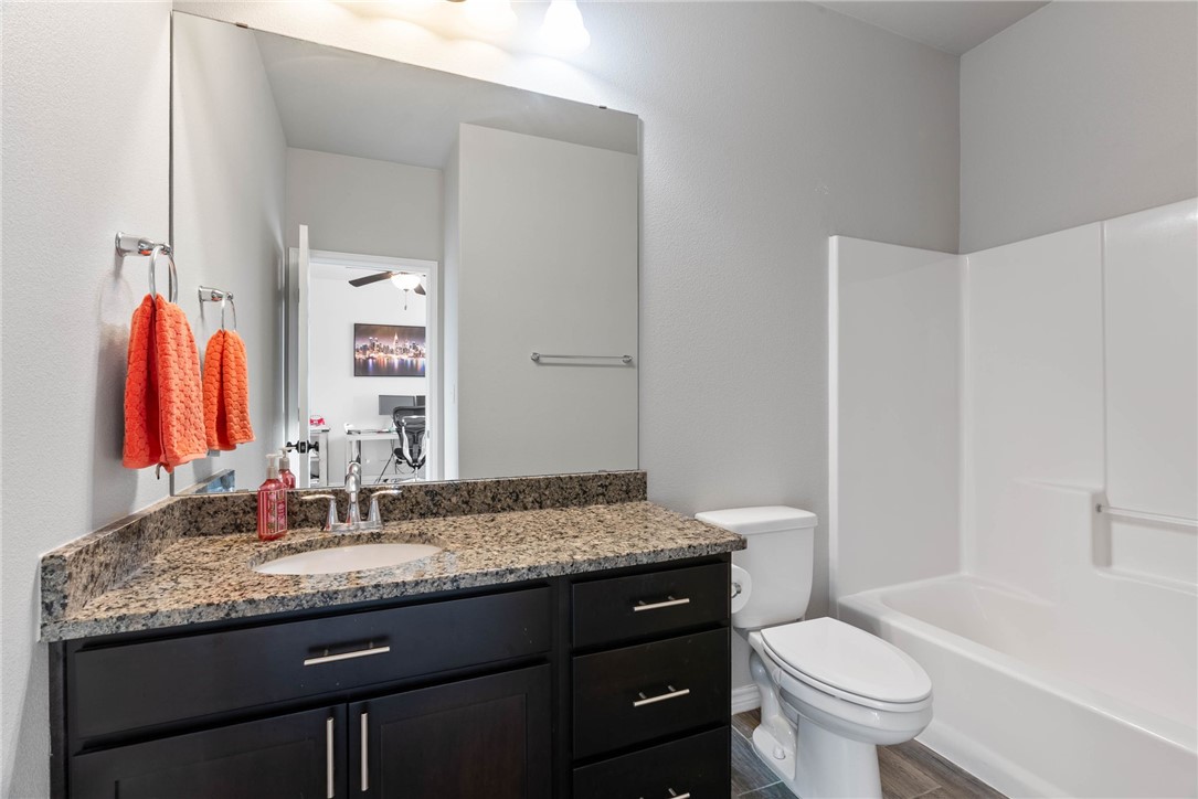 6 Reserve Blvd Property Photo 30