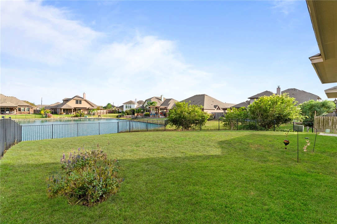 6 Reserve Blvd Property Photo 32