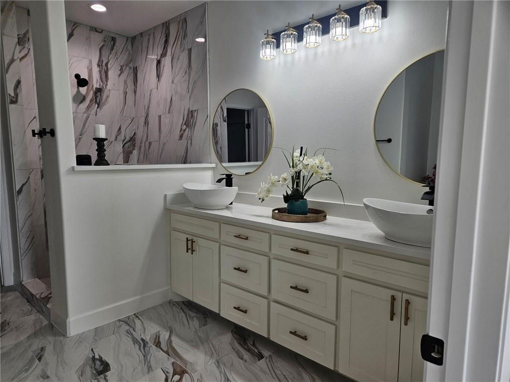 7713 Sophia Dr Property Photo 11