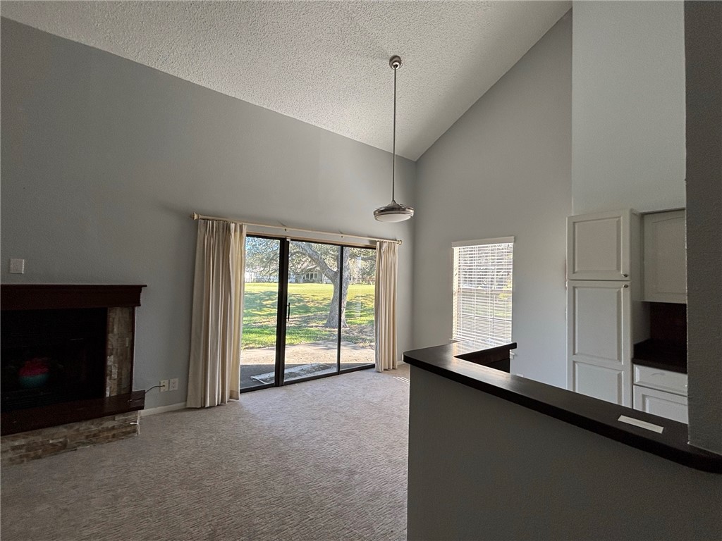 210 Oak Bay Dr 101 Property Photo 7