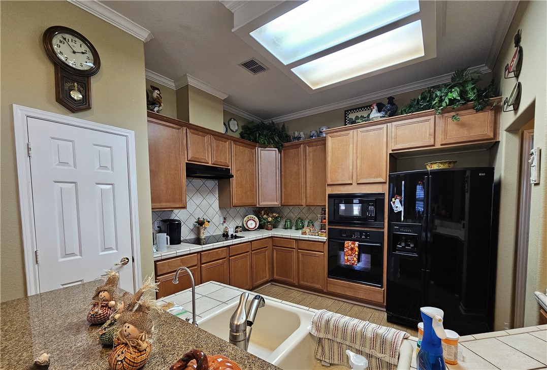 6230 Garden Court Ct Property Photo 16