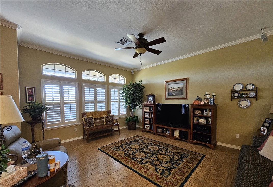 6230 Garden Court Ct Property Photo 22