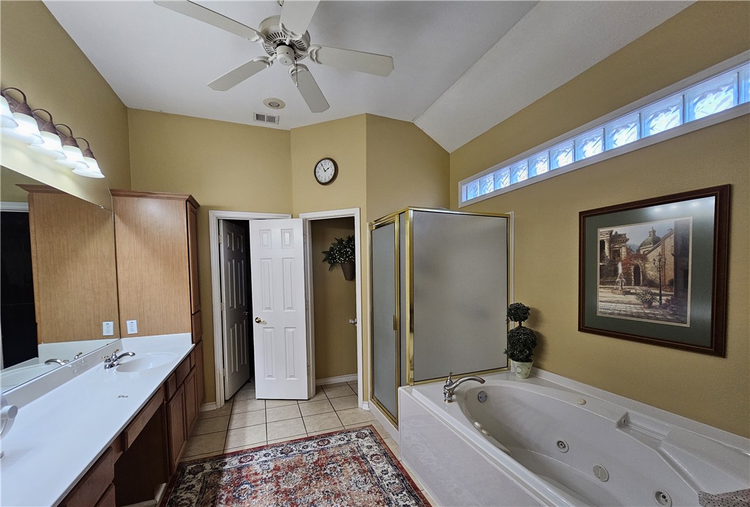 6230 Garden Court Ct Property Photo 28