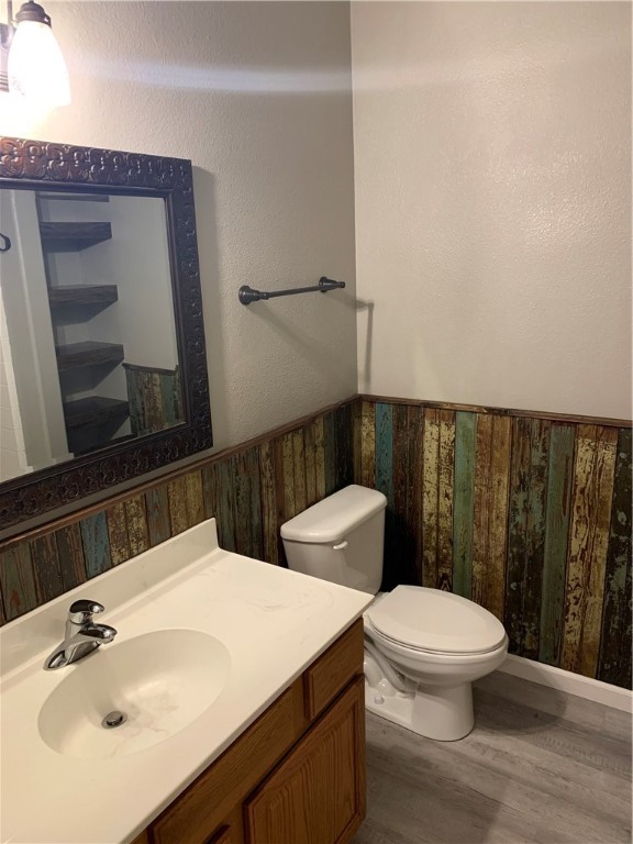 929 Moore Ave Property Photo 10