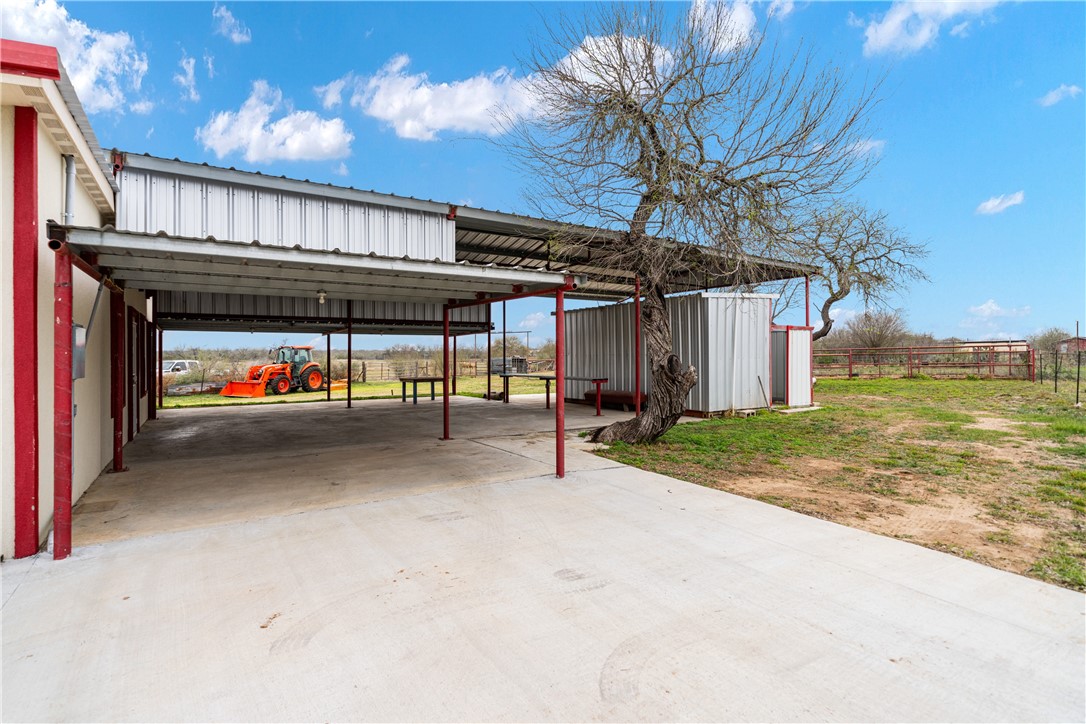 6802 Cr 103 Property Photo 15