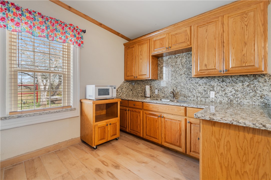 6802 Cr 103 Property Photo 22