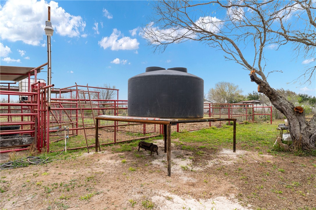 6802 Cr 103 Property Photo 29