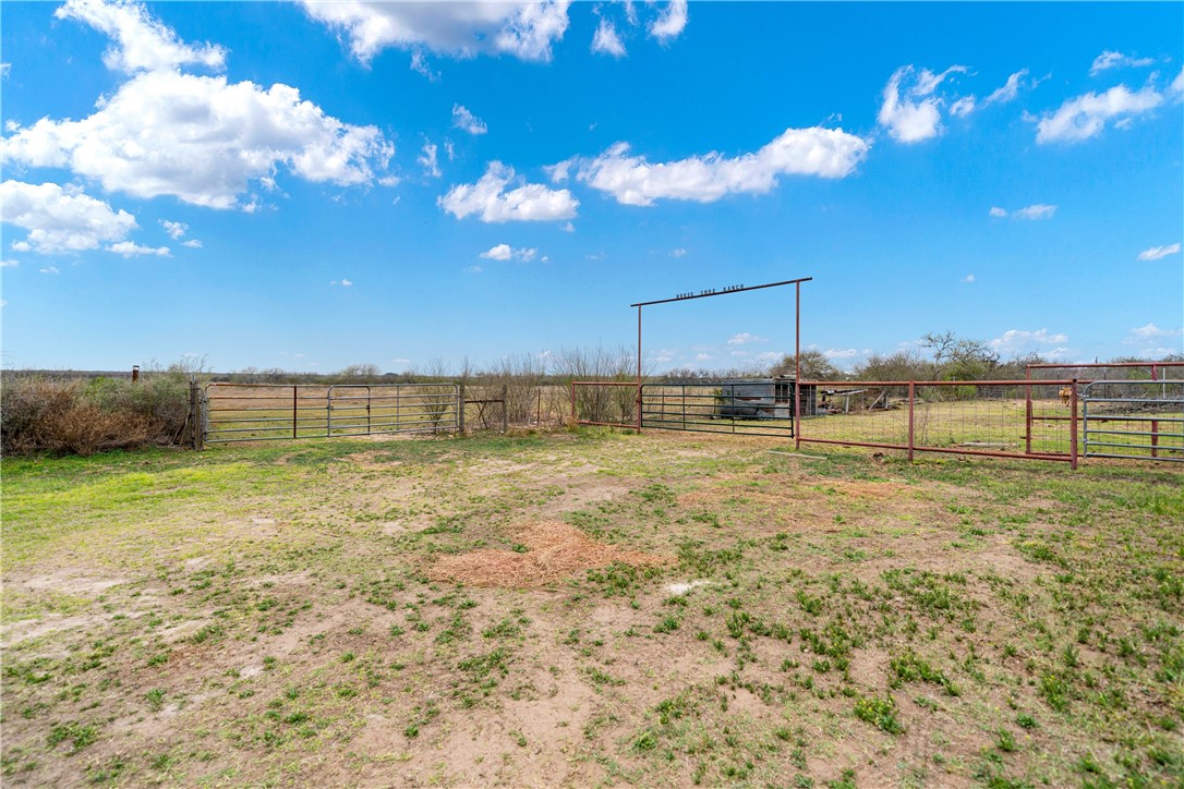 6802 Cr 103 Property Photo 30