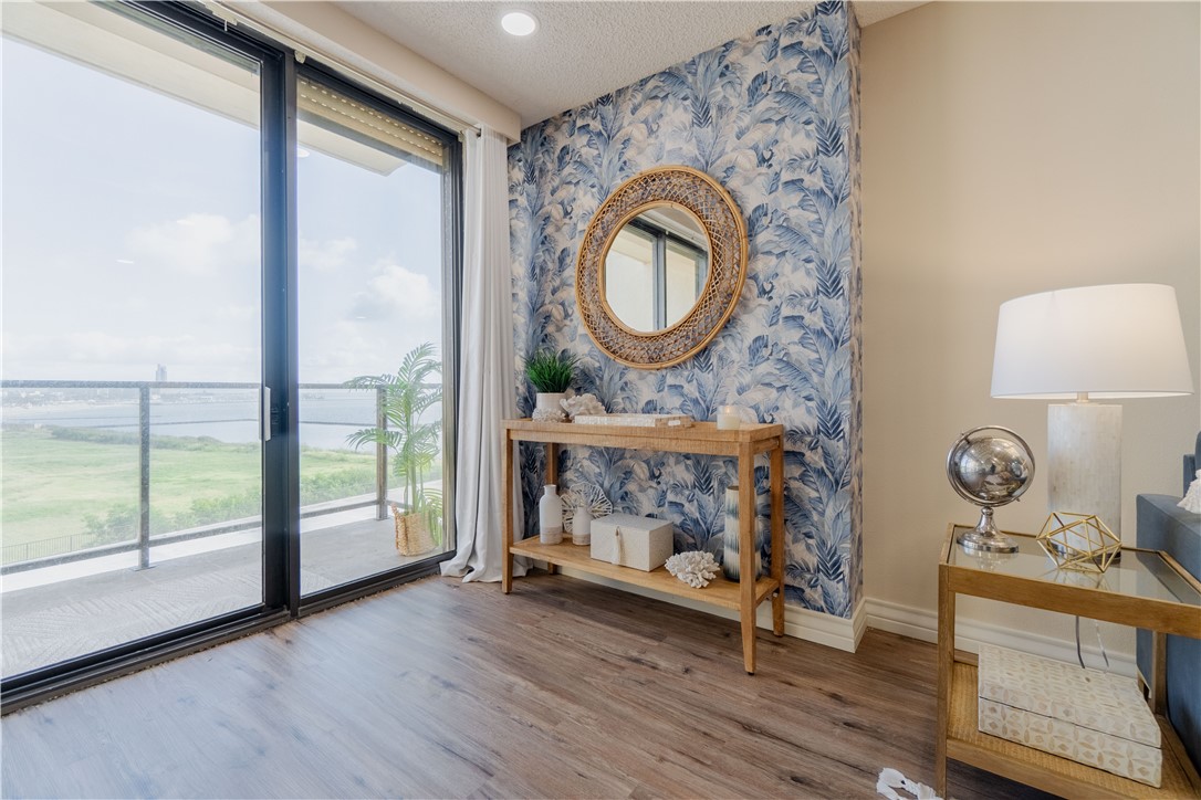 1400 Ocean Dr 501c Property Photo 4