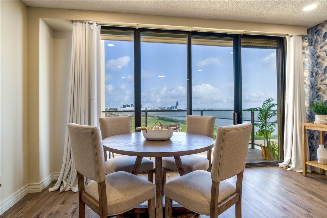 1400 Ocean Dr 501c Property Photo 5