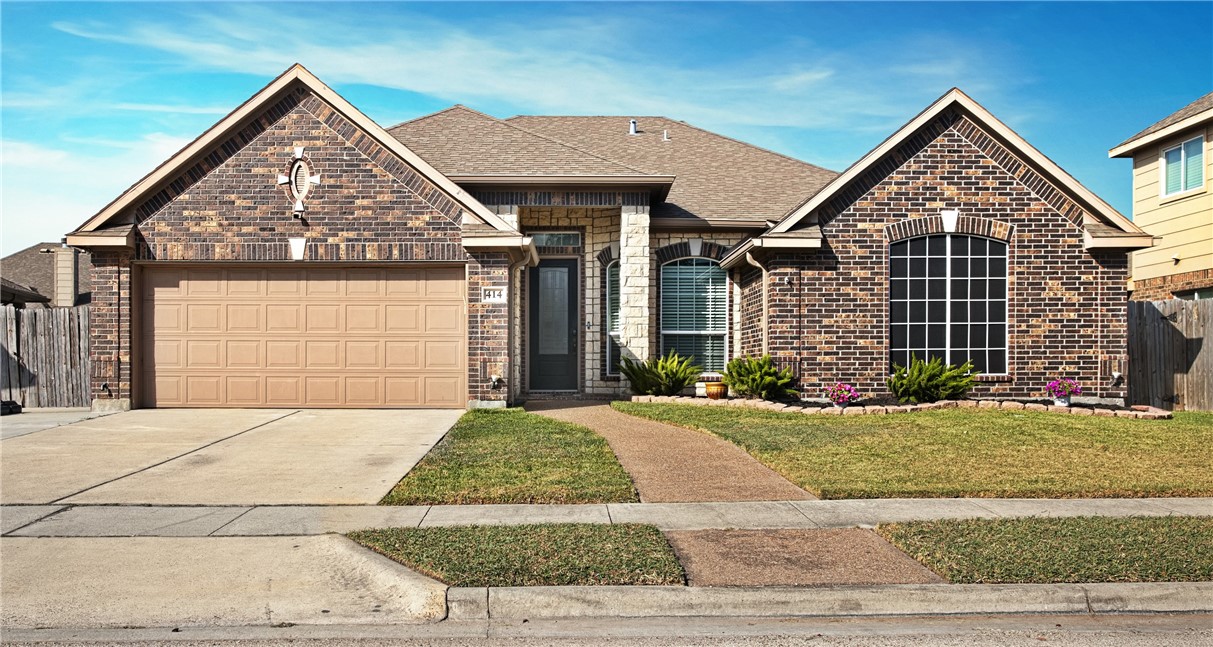 414 Long Pointe Dr Property Photo 2