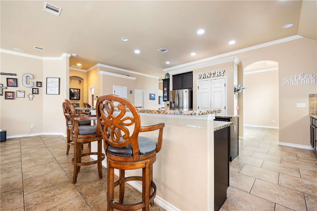 414 Long Pointe Dr Property Photo 9