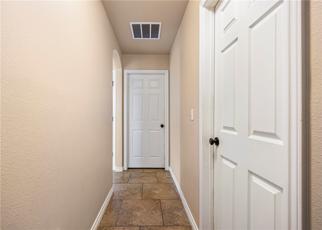 414 Long Pointe Dr Property Photo 23