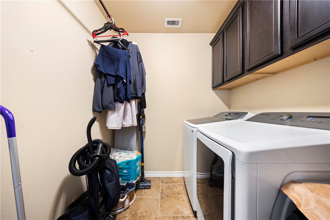 414 Long Pointe Dr Property Photo 24