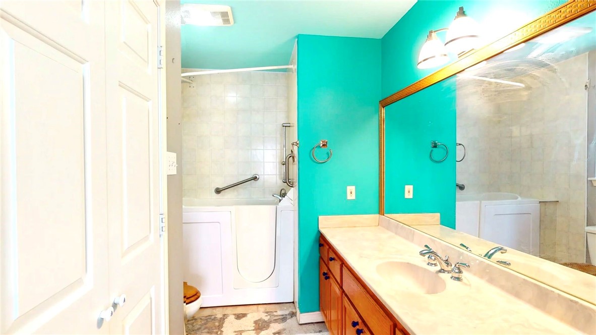 1209 Omohundro St Property Photo 19