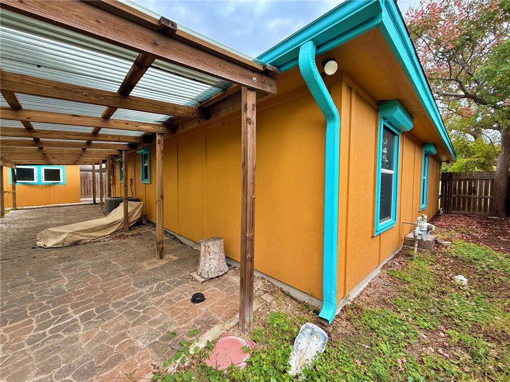 1209 Omohundro St Property Photo 32