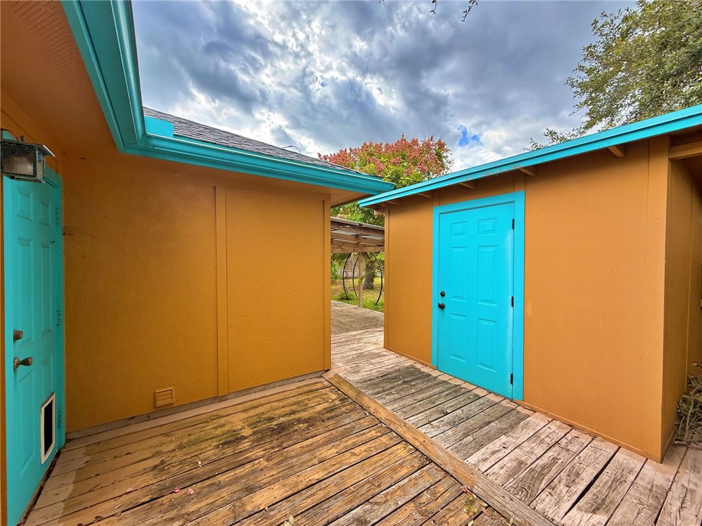 1209 Omohundro St Property Photo 33