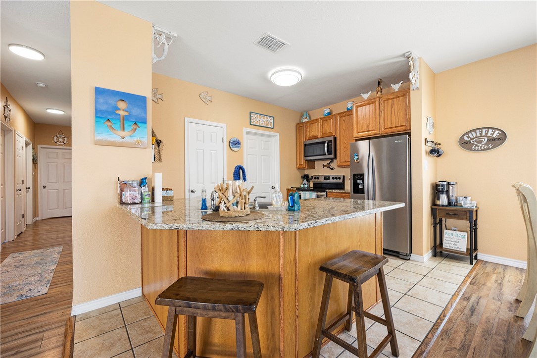 112 Tropical Breeze Property Photo 3