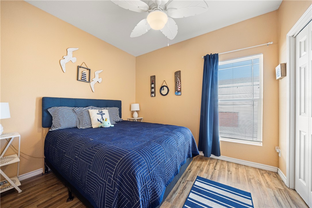 112 Tropical Breeze Property Photo 11