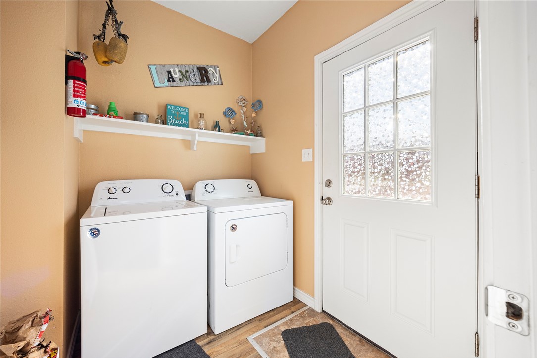 112 Tropical Breeze Property Photo 15