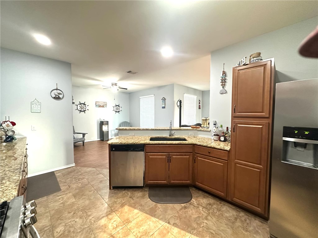 15517 Dyna St Property Photo 7