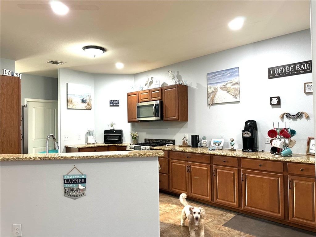 15517 Dyna St Property Photo 10