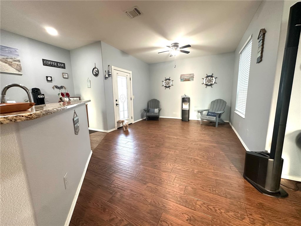 15517 Dyna St Property Photo 11