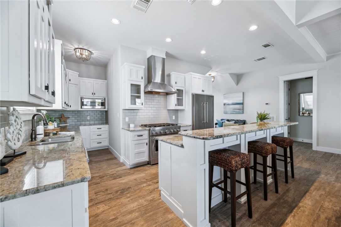 1009 Fiji Dr Property Photo 8