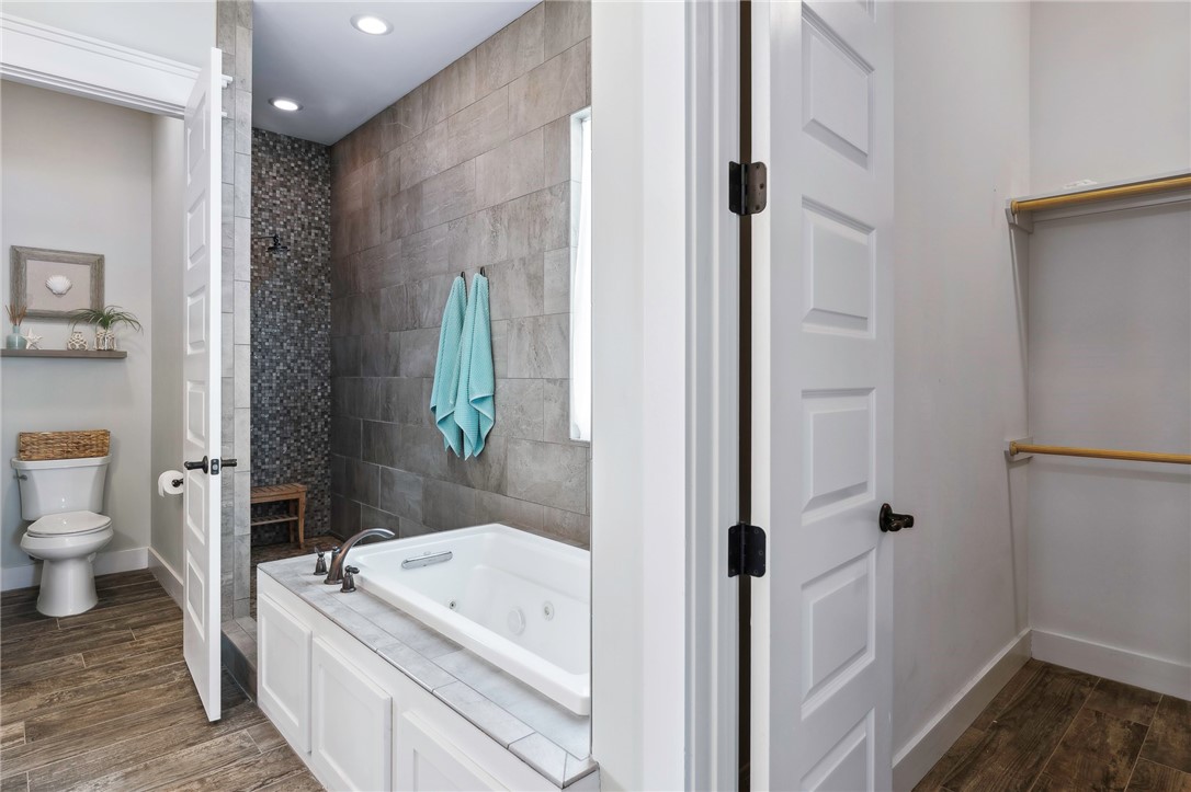 1009 Fiji Dr Property Photo 20