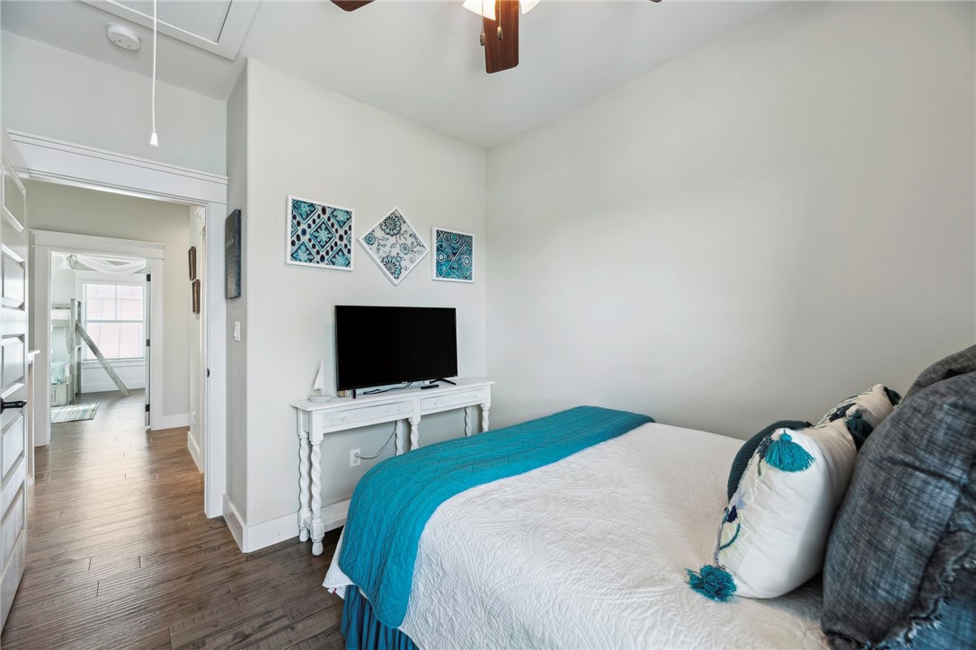 1009 Fiji Dr Property Photo 30