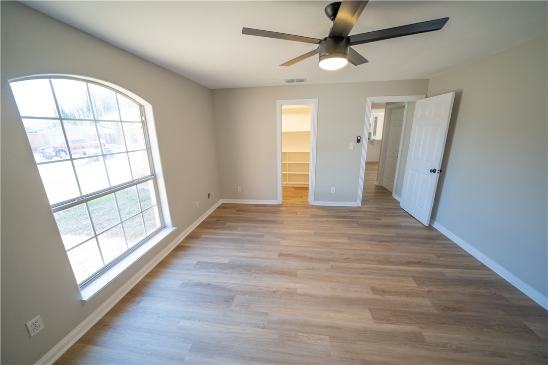 3721 N Creek Cr Property Photo 18