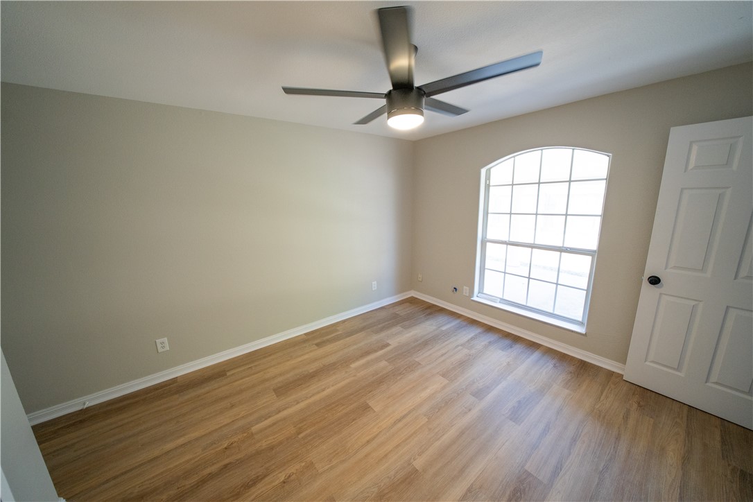 3721 N Creek Cr Property Photo 21