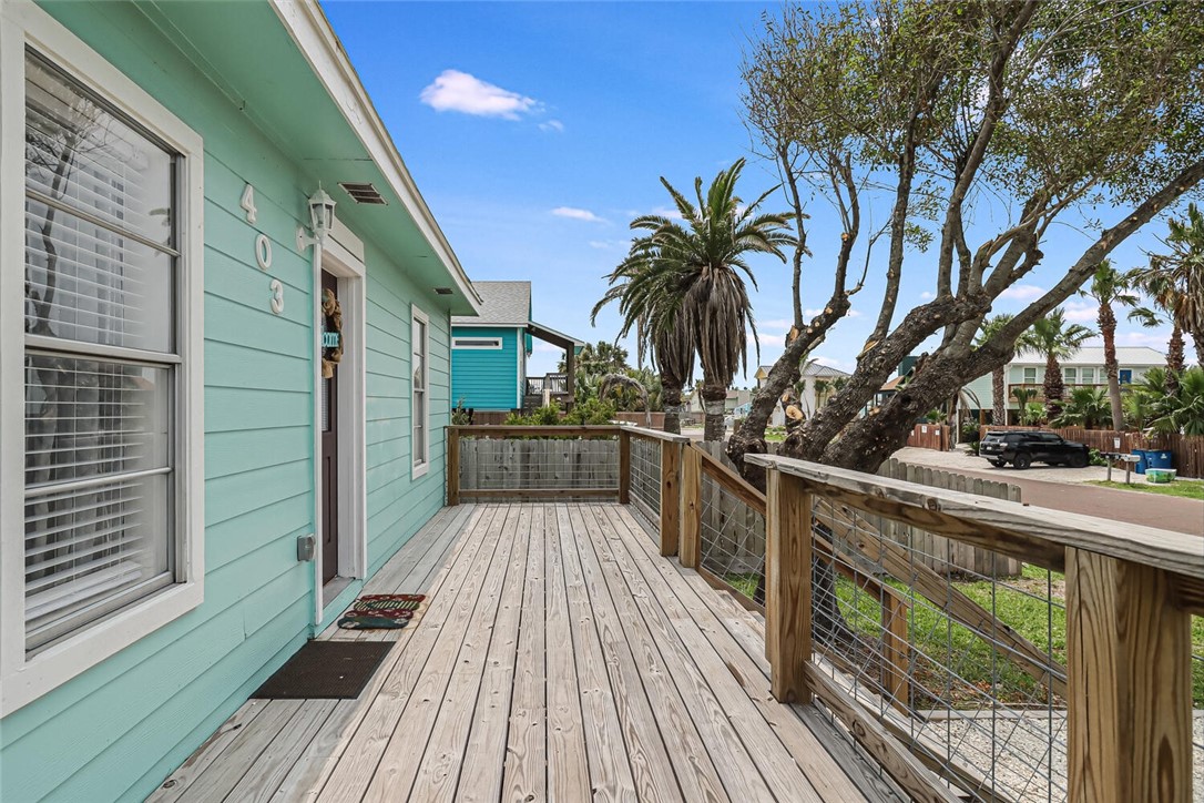 403 S Gulf St Property Photo 3