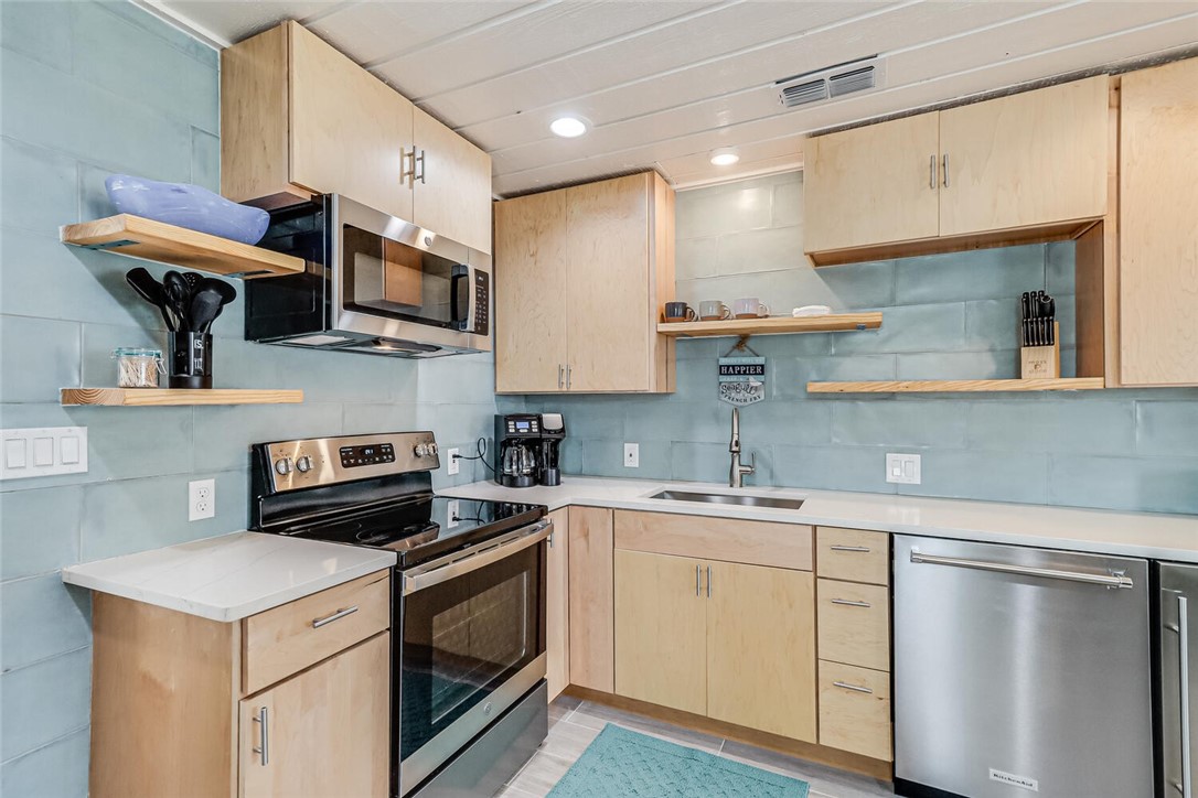 403 S Gulf St Property Photo 20