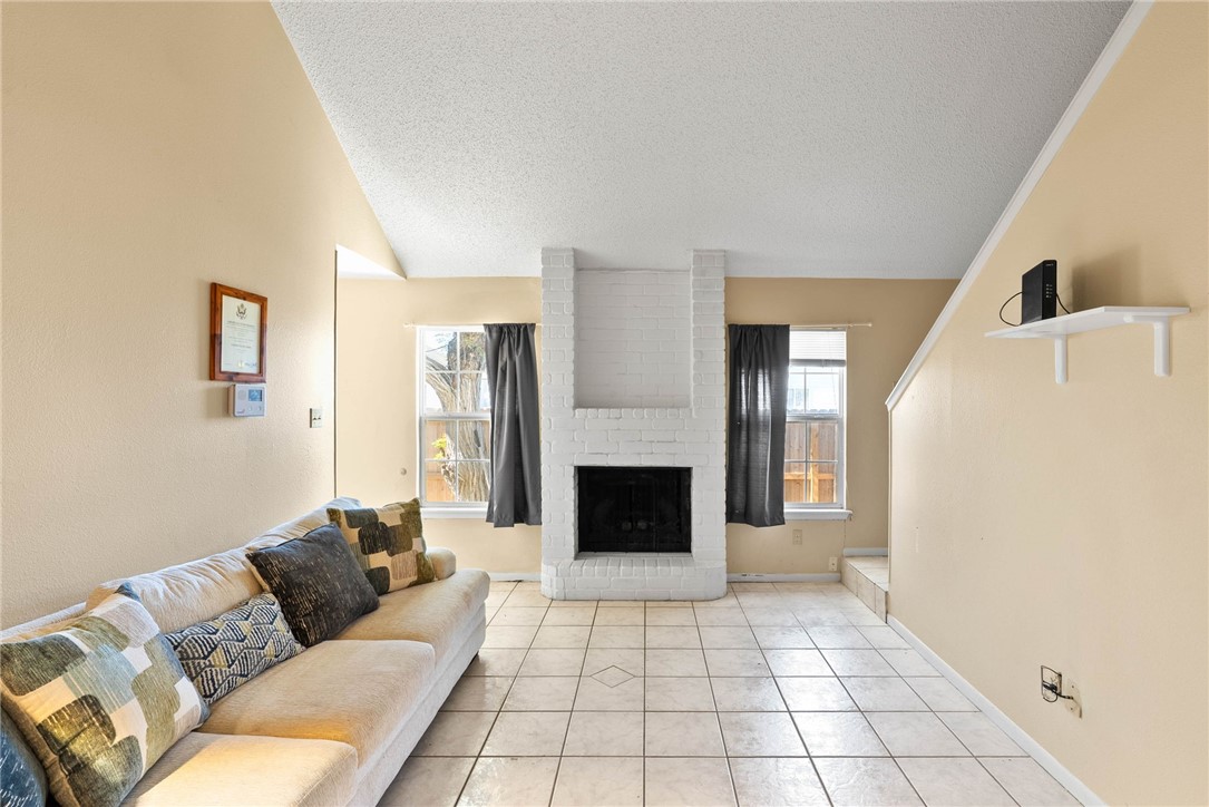 7252 The Mansions P-1 Property Photo 6