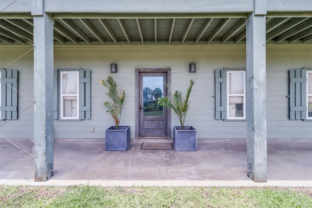 488 Margo Ln Property Photo 4